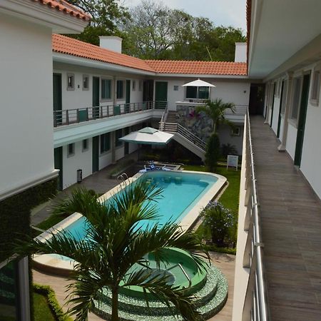 Hotel Villa Magna Poza Rica Экстерьер фото