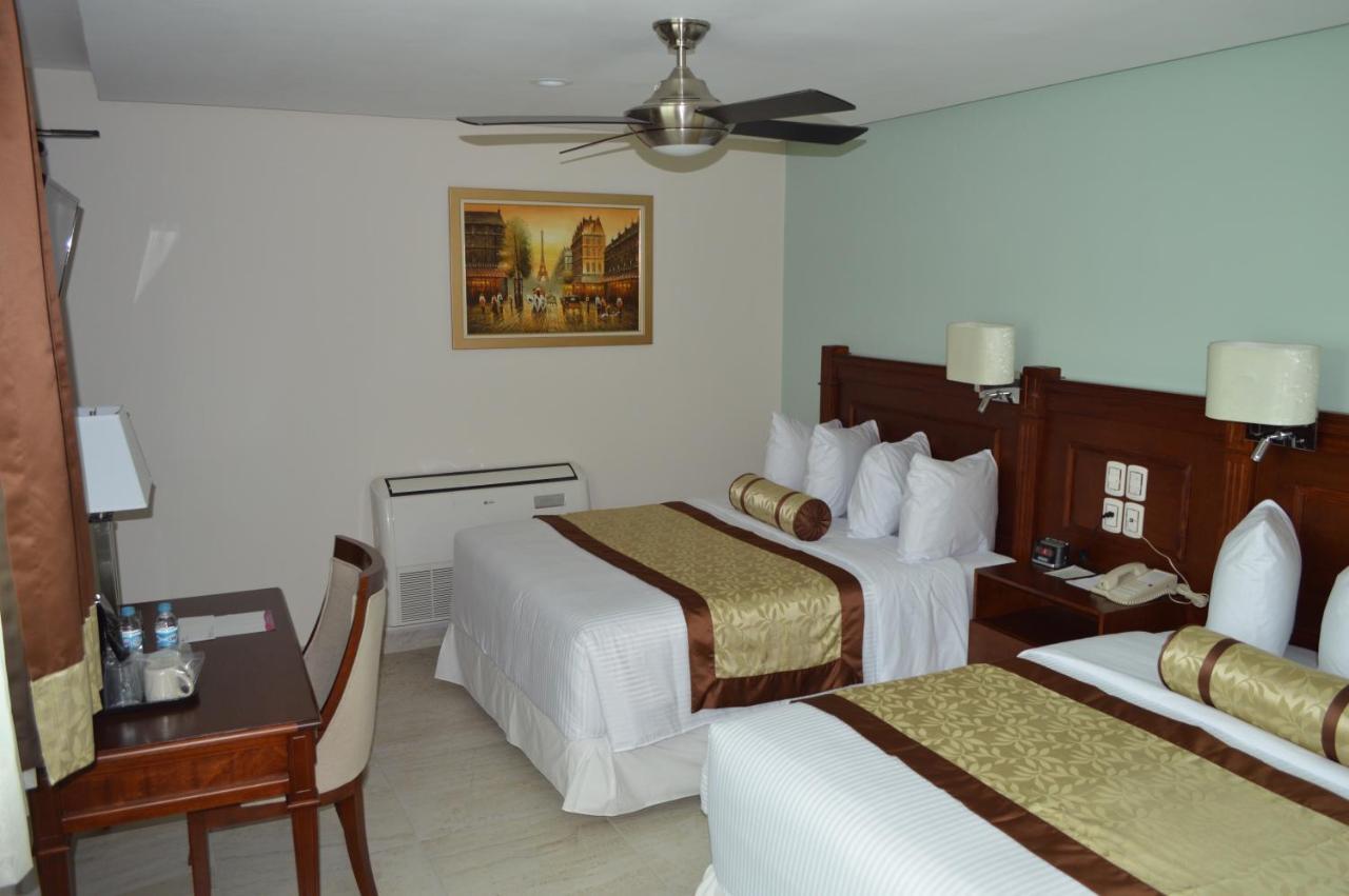 Hotel Villa Magna Poza Rica Экстерьер фото