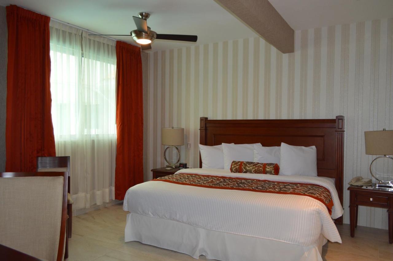 Hotel Villa Magna Poza Rica Экстерьер фото