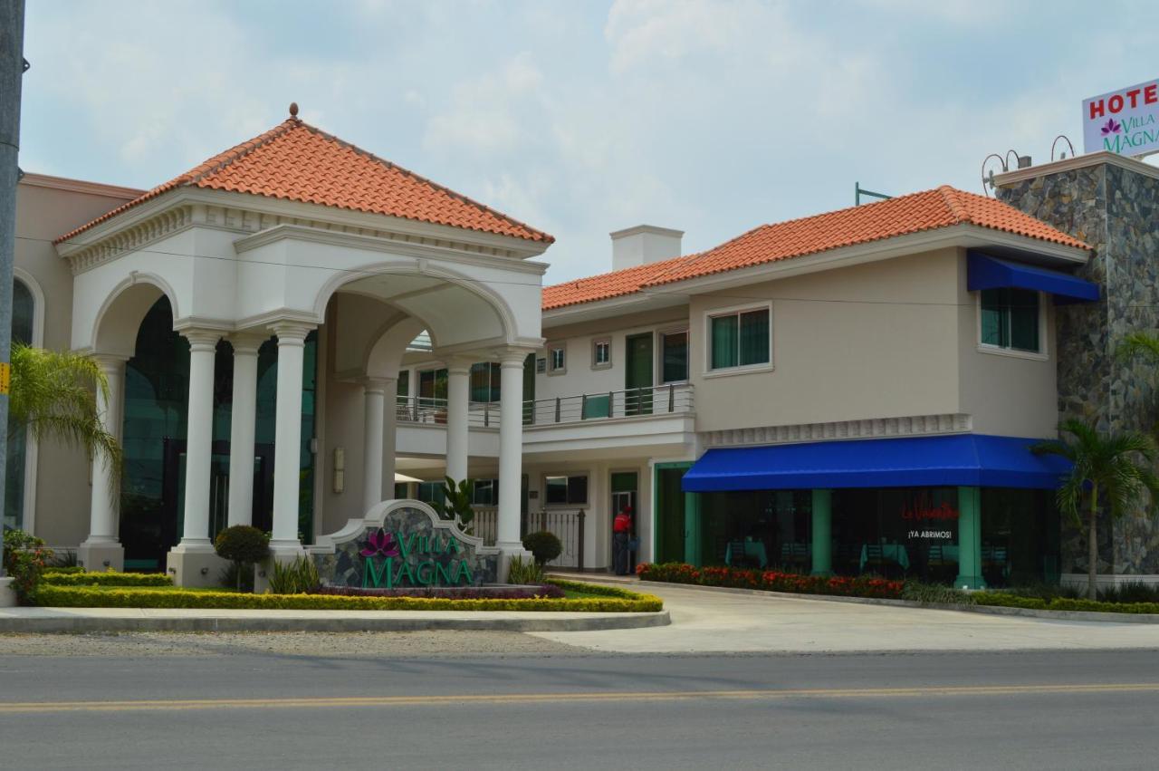 Hotel Villa Magna Poza Rica Экстерьер фото