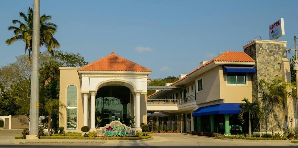 Hotel Villa Magna Poza Rica Экстерьер фото